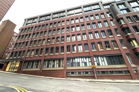 1 bed property, in Garrard House, £190,000
