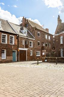 3 bed property, in King's Lynn, £300,000