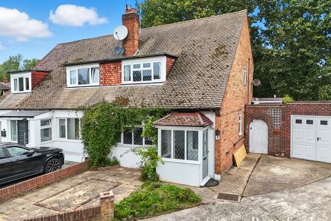 3 bed property, in Oakbank, £499,999