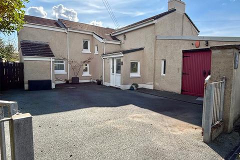 3 bed property, in Main Road, £249,999