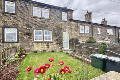 2 bed property, in School Ridge, £175,000