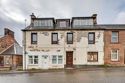 5 bed property, in 61 Main Street, £95,000