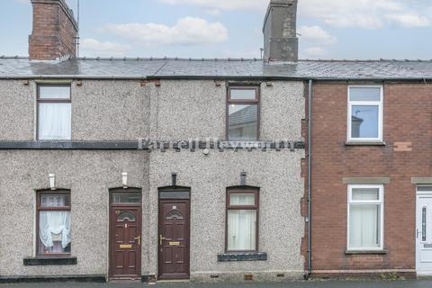 2 bed property, in Rawlinson Street, £110,000