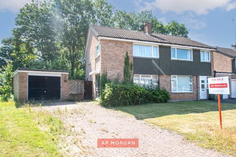 3 bed property, in Ansley Close, £280,000
