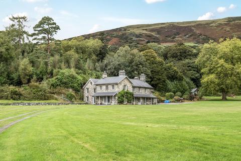 14 bed property, in Llanegryn, £2,350,000