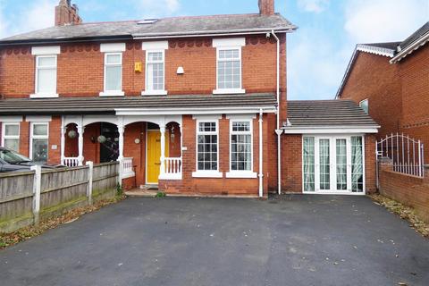 4 bed property, in Rainhill Road, £350,000