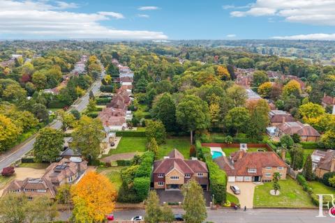 5 bed property, in Howards Thicket, £1,850,000