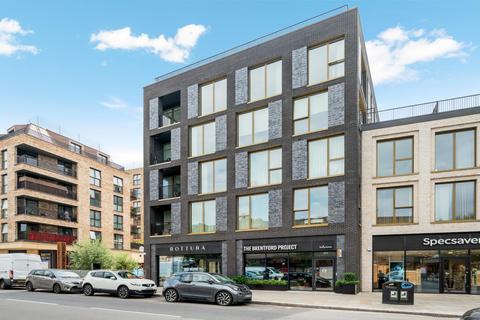 2 bed property, in Lewis House, £630,000