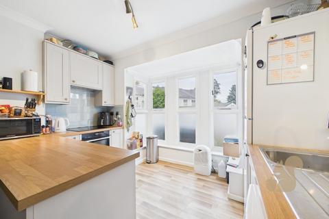 1 bed property, in Military Road, £80,000