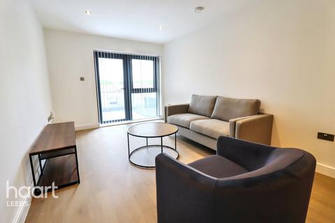 2 bed property, in York Road, £360,000