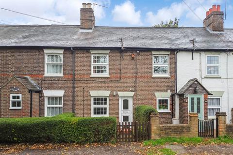 3 bed property, in Hollybush Row, £349,950