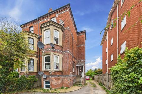 1 bed property, in Barnwood Road, £85,000