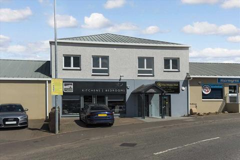 2 bed property, in St James Apartments, £153,000