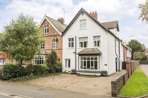 9 bed property, in Great Bowden Road, £795,000
