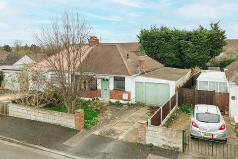 2 bed property, in Worcester WR3, £239,950