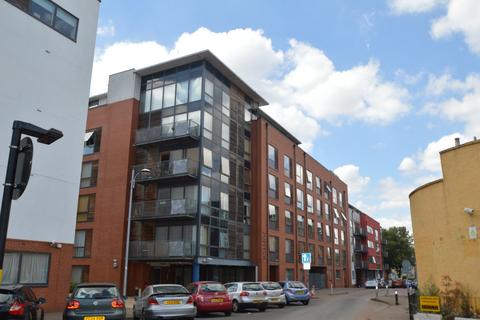 2 bed property, in Morville Street, £120,000