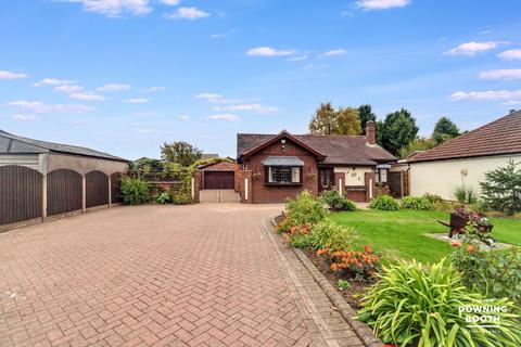 3 bed property, in Walsall Road, £495,000
