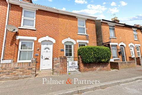 2 bed property, in Kendall Road, £210,000