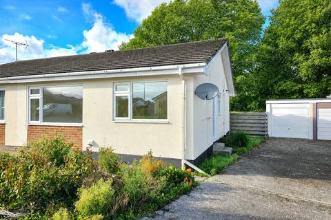 2 bed property, in East Fairholme Road, £280,000