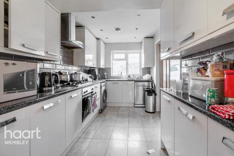 4 bed property, in Neasden, £600,000