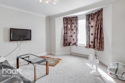 4 bed property, in Neasden, £600,000
