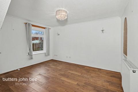 2 bed property, in Wroxeter Way, £175,000