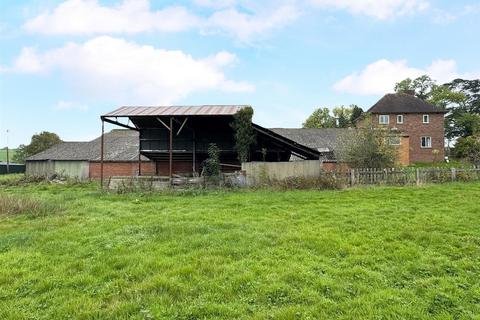 Studio, in Sarnau, £125,000