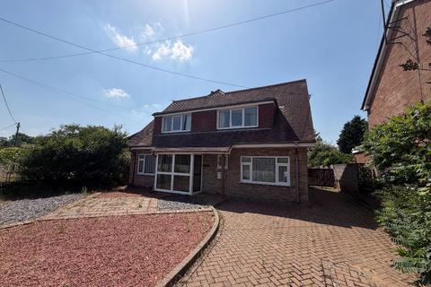 4 bed property, in ORCHARD LANE, £645,000