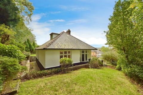 2 bed property, in Roxton Road, £380,000