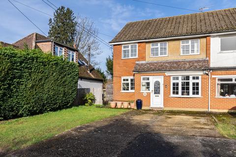 3 bed property, in The Borough, £700,000