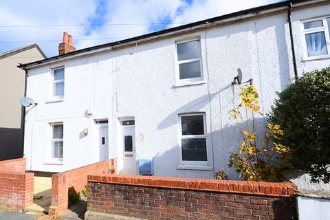 2 bed property, in Lytton Road, £260,000