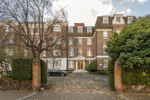 3 bed property, in Lower Park, £515,000