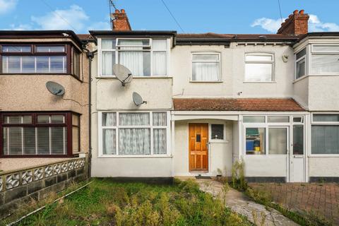 3 bed property, in Rosecourt Road, £375,000