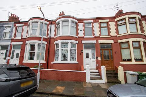 3 bed property, in Clifford Road, £122,500