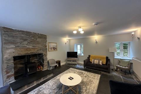 5 bed property, in Nant Gwynant, £495,000