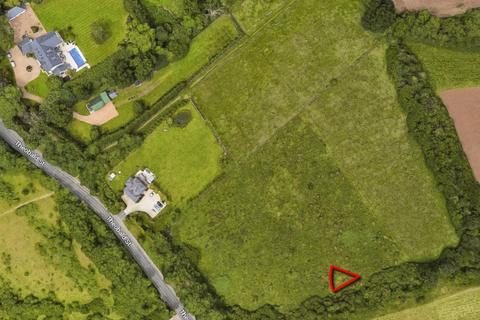 Land, in Borehamwood, £5,000