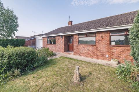 3 bed property, in Fifth Avenue, £350,000