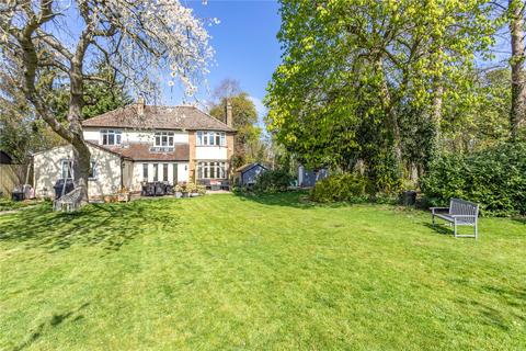 4 bed property, in Barnwell, £700,000