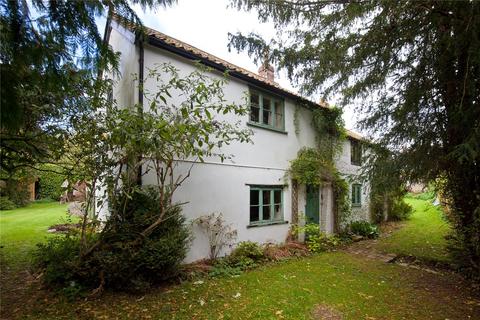 3 bed property, in Newtown, £395,000