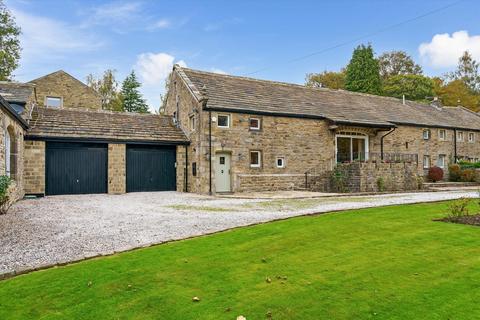 3 bed property, in Kildwick Hall Mews, £650,000