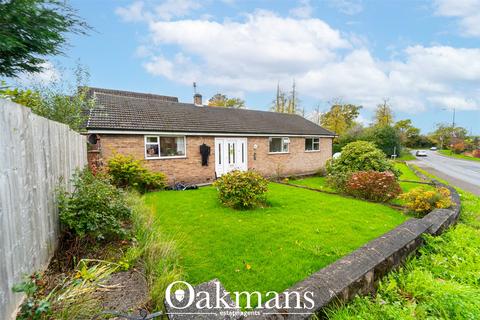 3 bed property, in Longbridge Lane, £300,000