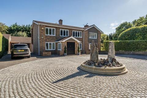5 bed property, in Waingels Road, £1,750,000