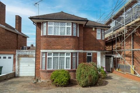 3 bed property, in Francklyn Gardens, £699,000