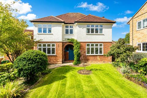 4 bed property, in Watling Street, £900,000