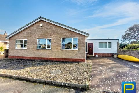 4 bed property, in Longstone Close, £475,000