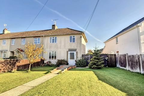 3 bed property, in Woodfalls, £225,000