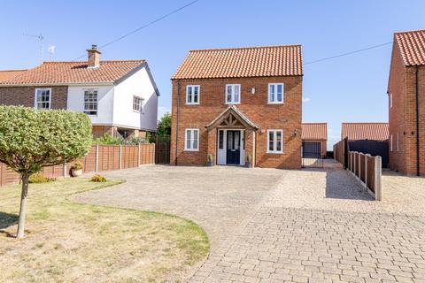 4 bed property, in Terrington St. Clement, £465,000