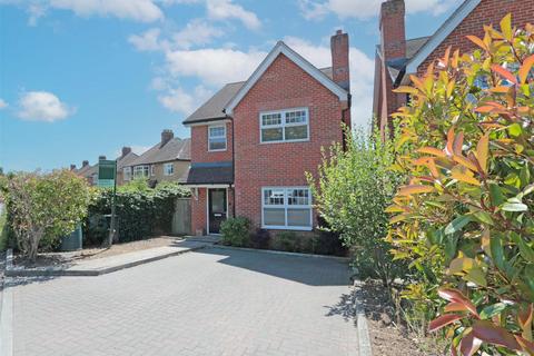4 bed property, in Southern Road, £550,000