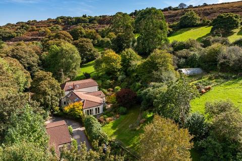 5 bed property, in Wheal Henry, £850,000
