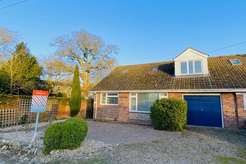 2 bed property, in Little Barningham, £300,000